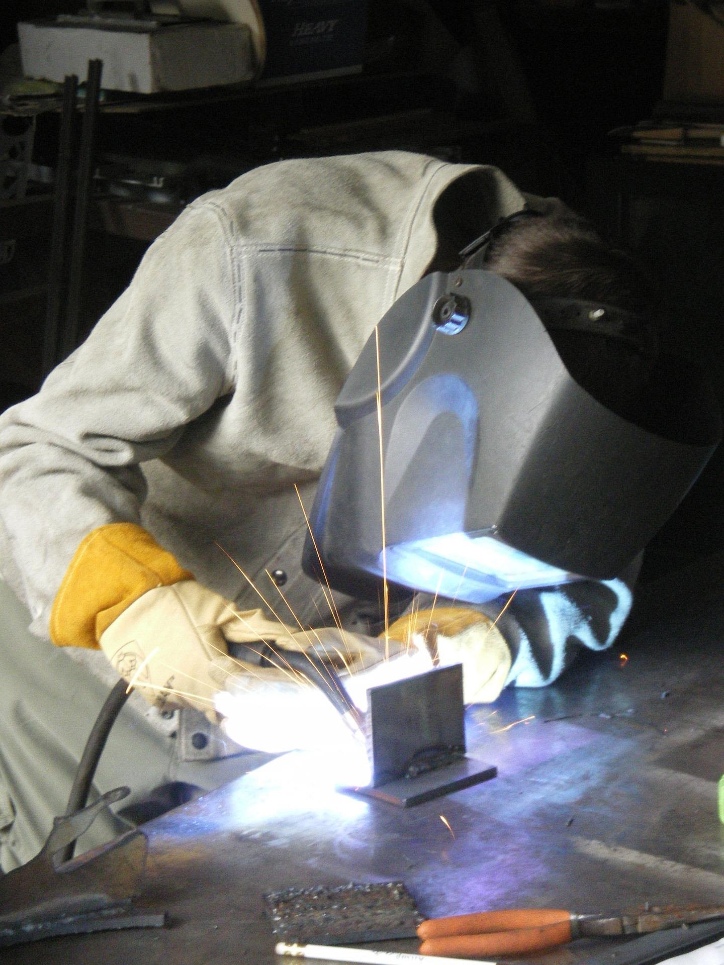 publicdomainpictures-welding-71269_1920